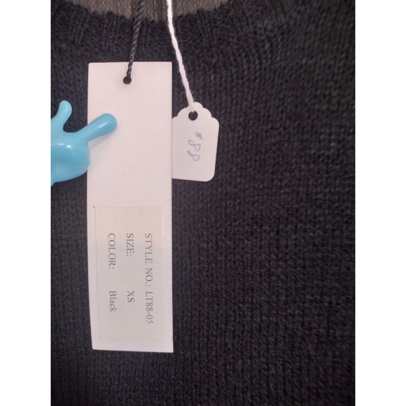 Love Token Blouse Women XS Black Sheer 3/4 Sleeve Light Hi Lo Hem Round Neck NWT - Picture 5 of 7